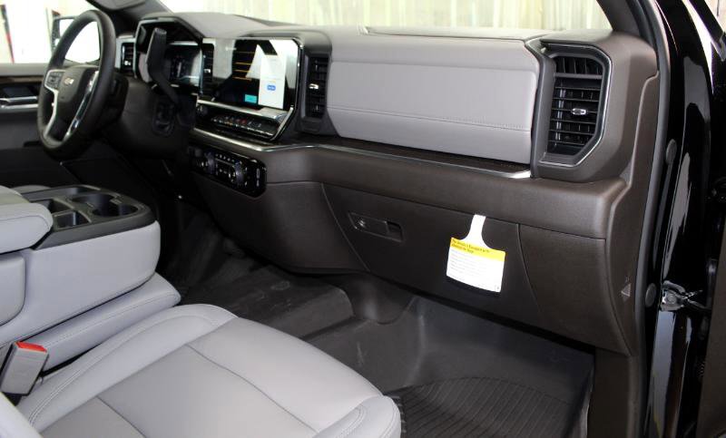 New 2025 Chevrolet Silverado 1500 LT image 12
