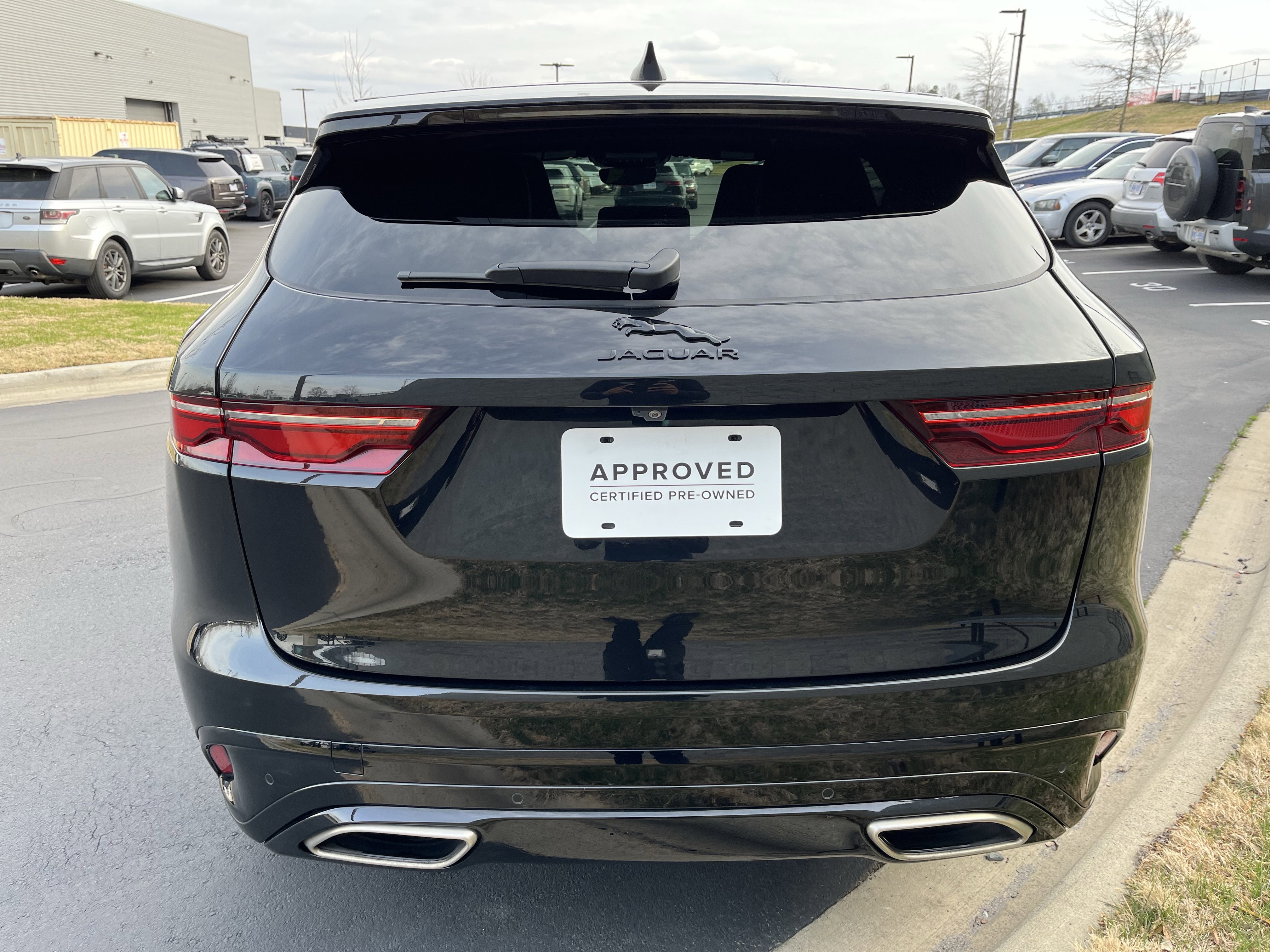 Certified 2024 Jaguar F-PACE R-Dynamic S image 6