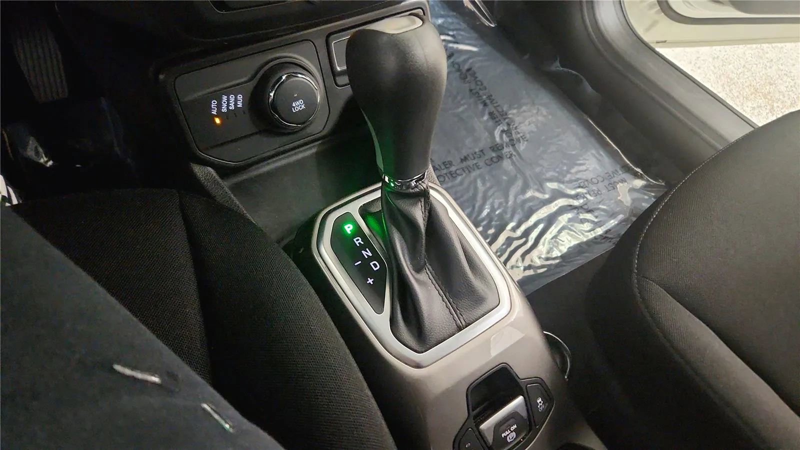 Used 2022 Jeep Renegade Latitude w/ Convenience Group image 27