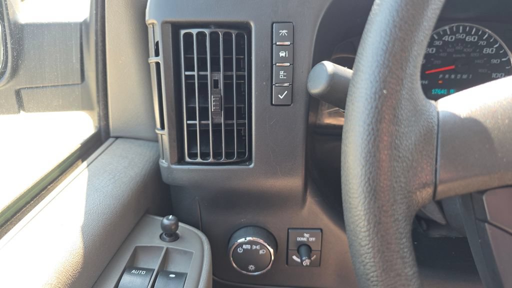 Used 2025 GMC Savana 2500 w/ Driver Convenience Package RWD image 24