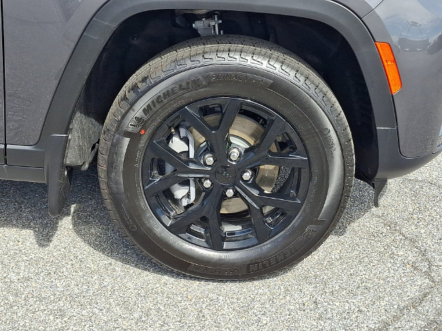 New 2026 Jeep Grand Cherokee Altitude AWD/4WD image 5