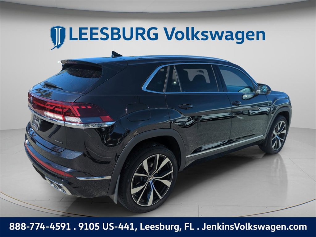 Used 2025 Volkswagen Atlas Cross Sport SEL Premium R-Line image 6