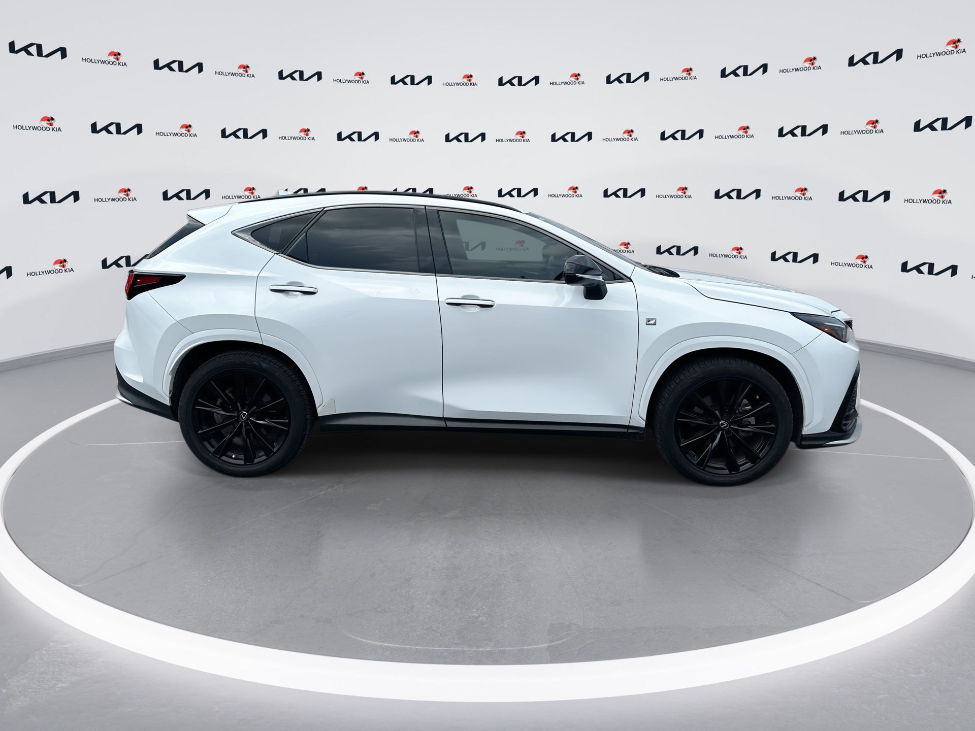 Used 2022 Lexus NX 350 F Sport w/ Accessory Package 2 AWD/4WD image 9