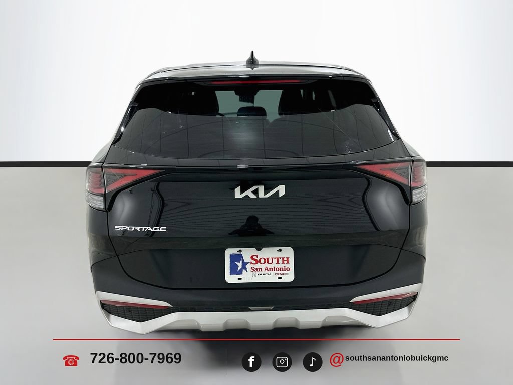 Used 2025 Kia Sportage EX FWD image 7
