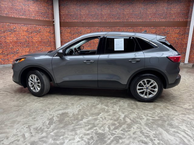Used 2022 Ford Escape SE video 2