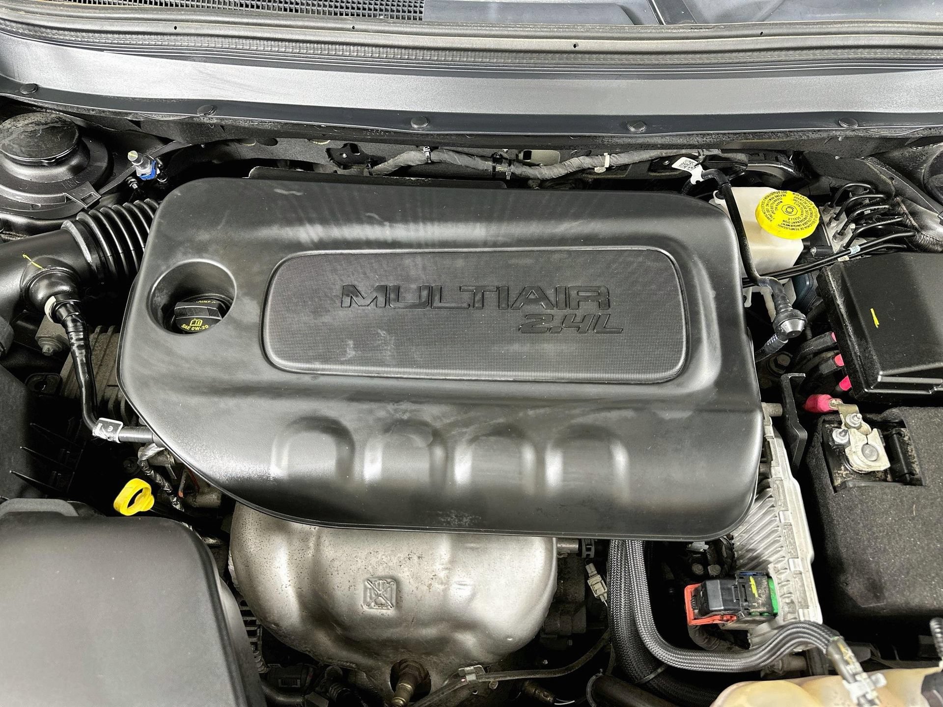 Used 2019 Jeep Cherokee Limited FWD image 30