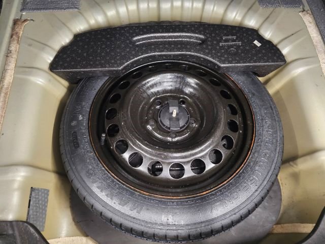 Used 2016 Chevrolet Malibu LT image 40