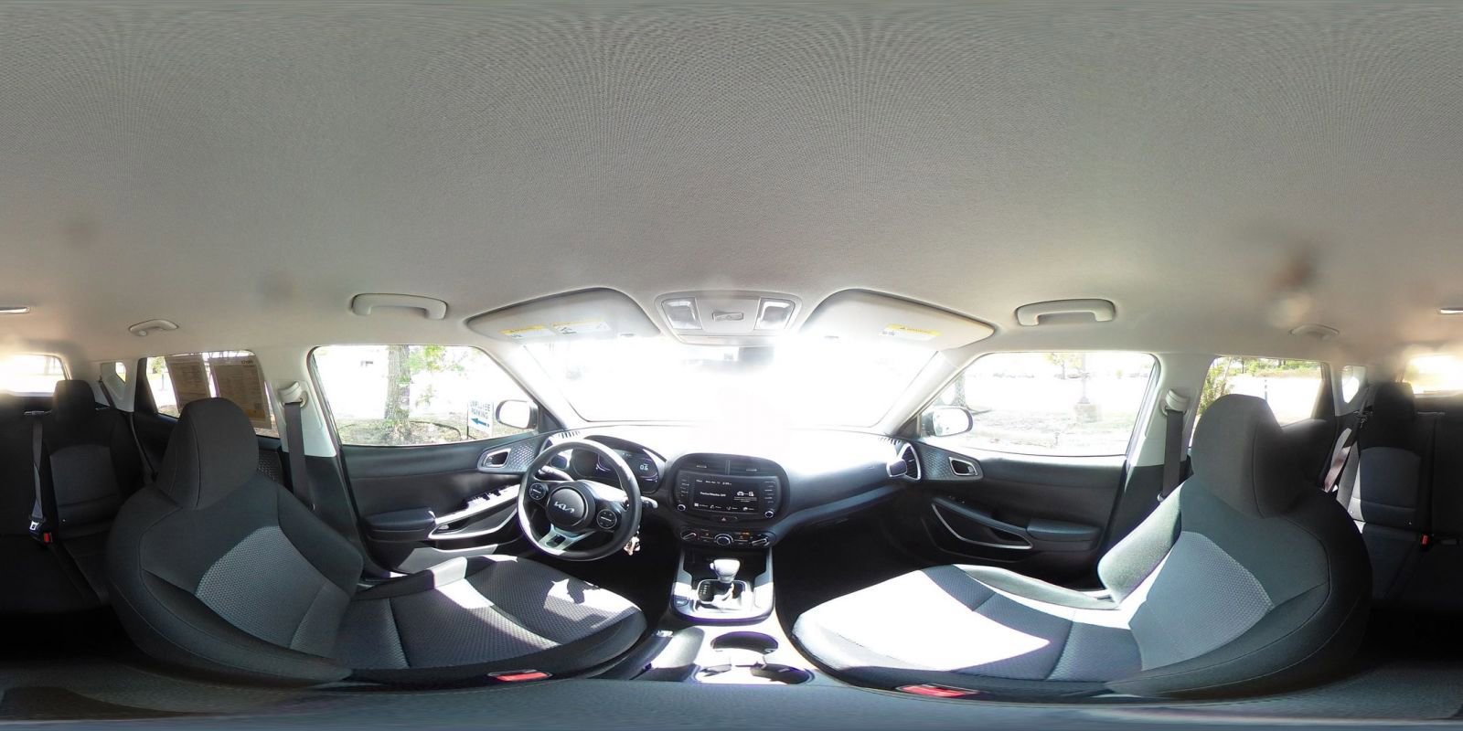 Used 2025 Kia Soul LX w/ LX Technology Package FWD image 42