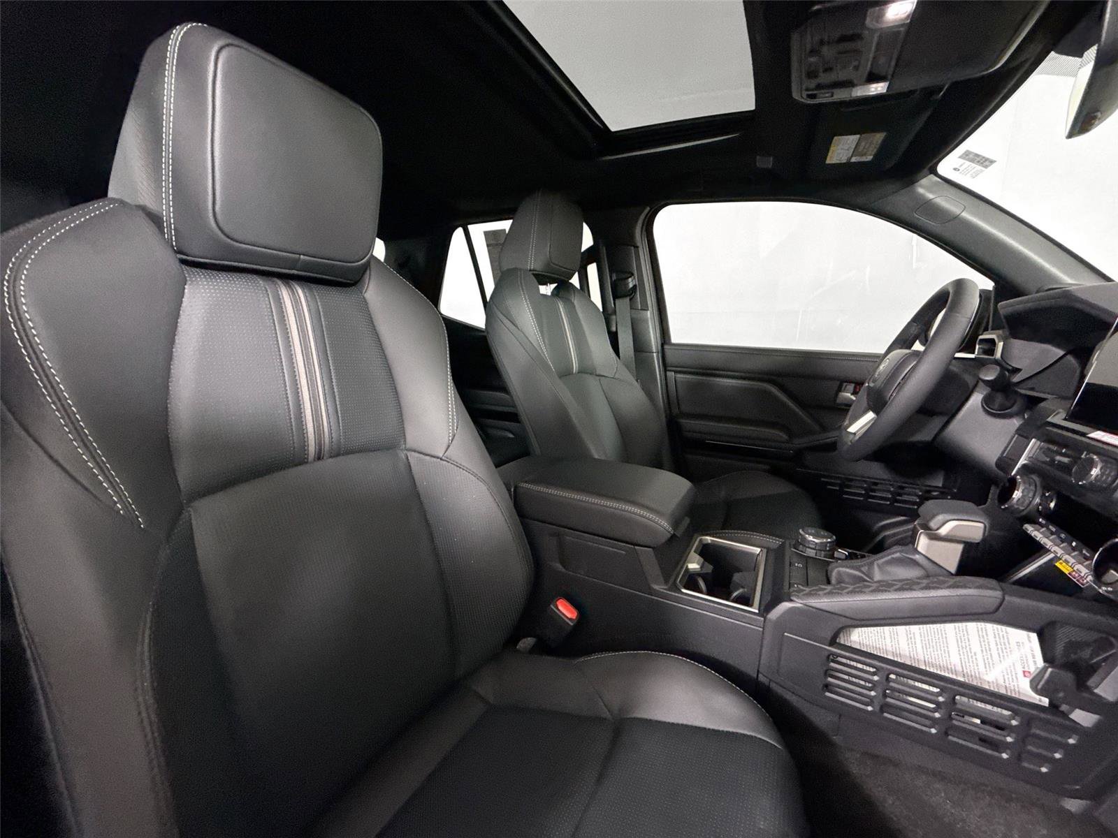 Certified 2026 Toyota 4Runner Limited AWD/4WD image 39