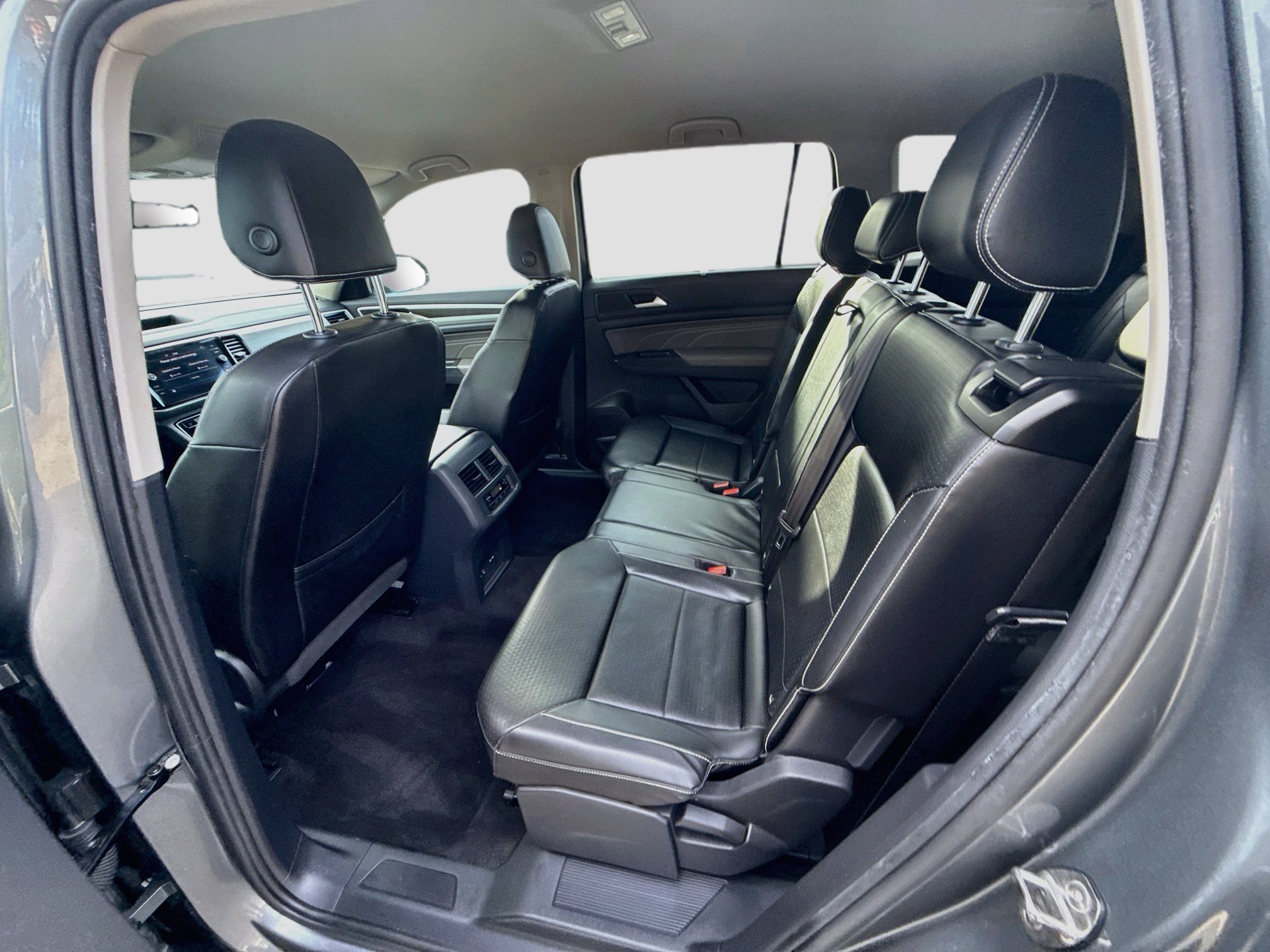 Used 2022 Volkswagen Atlas SE FWD image 23