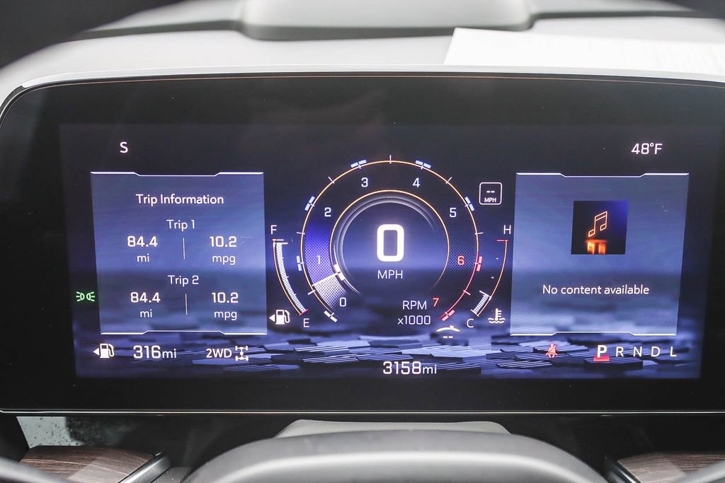 Used 2025 Chevrolet Suburban Premier image 22