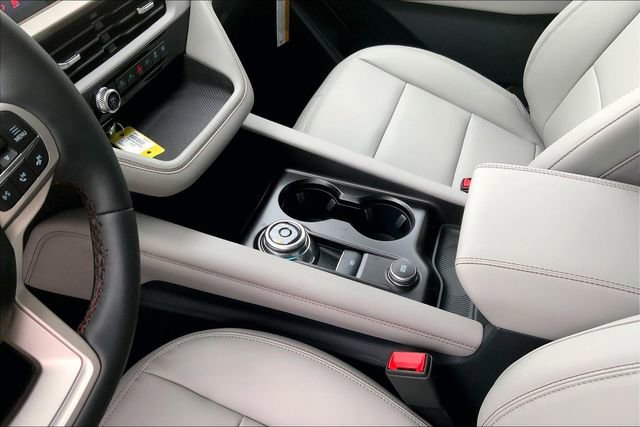 New 2026 Ford Explorer Active w/ Active Comfort Package image 8