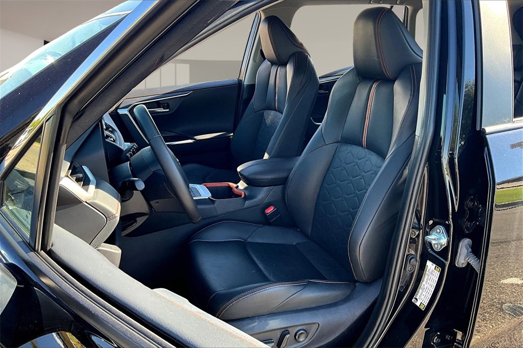 Used 2024 Toyota RAV4 Adventure image 27