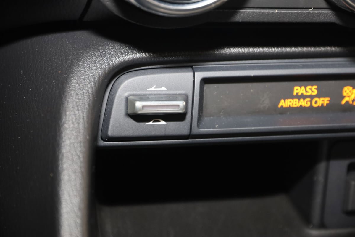 Used 2019 MAZDA MX-5 Miata RF Grand Touring RWD image 37