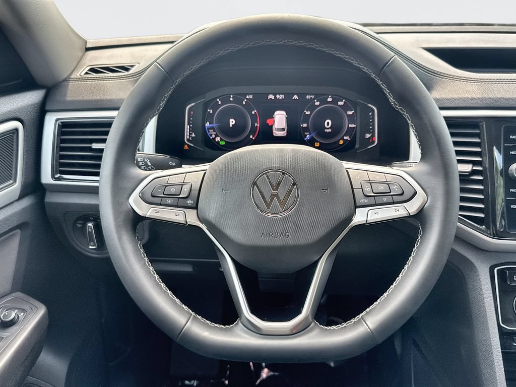 Used 2022 Volkswagen Atlas SE w/ Black Wheel Package AWD/4WD image 11