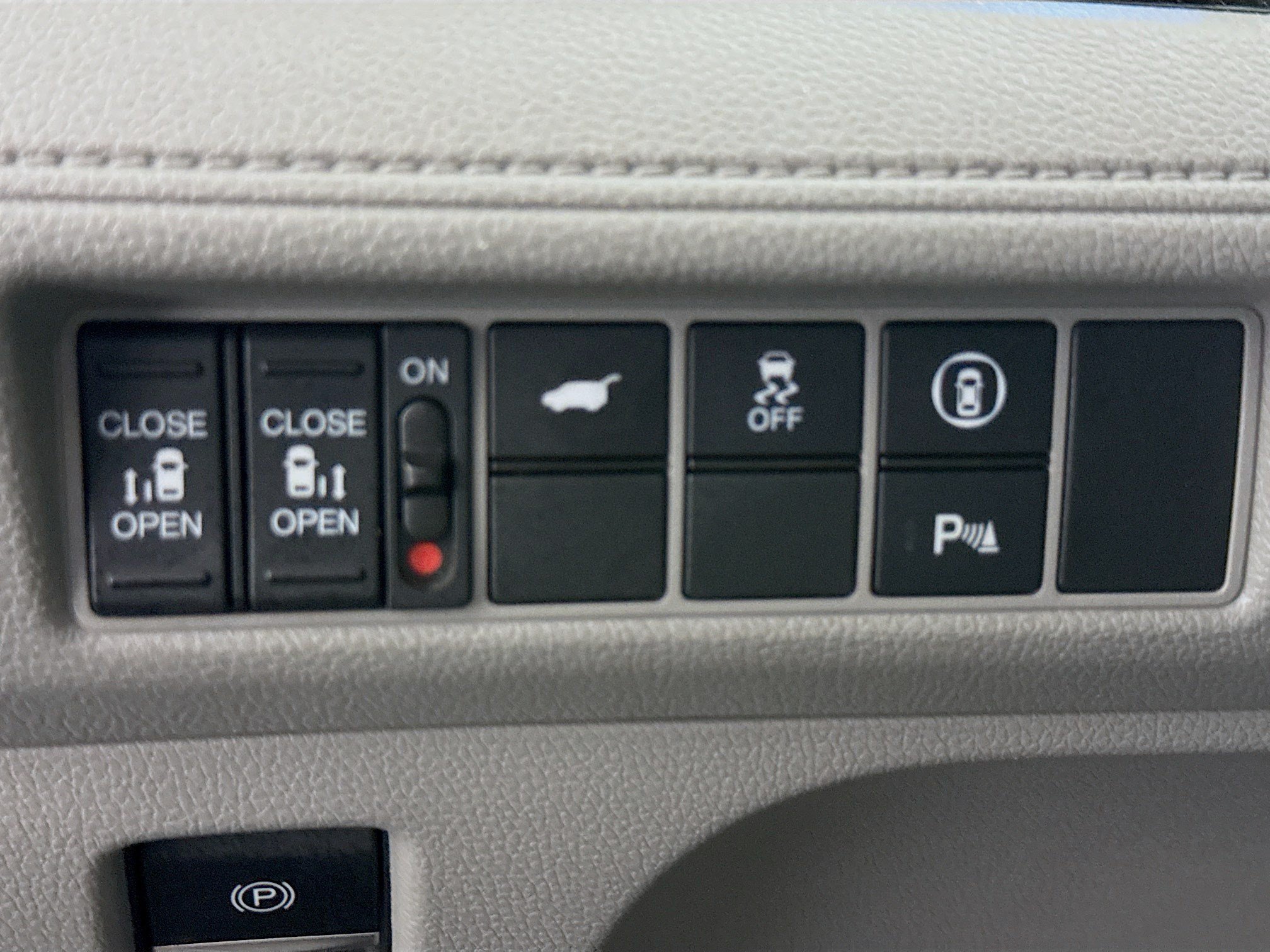 Used 2023 Honda Odyssey Elite image 45
