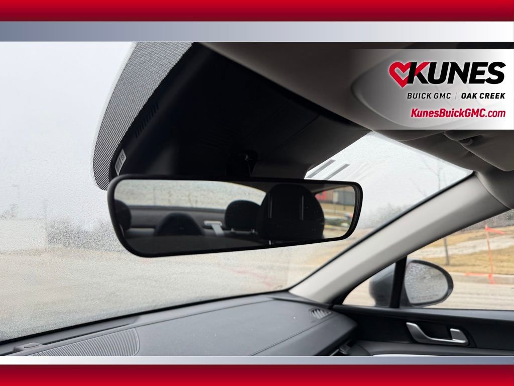 Used 2025 Kia K5 LXS image 21