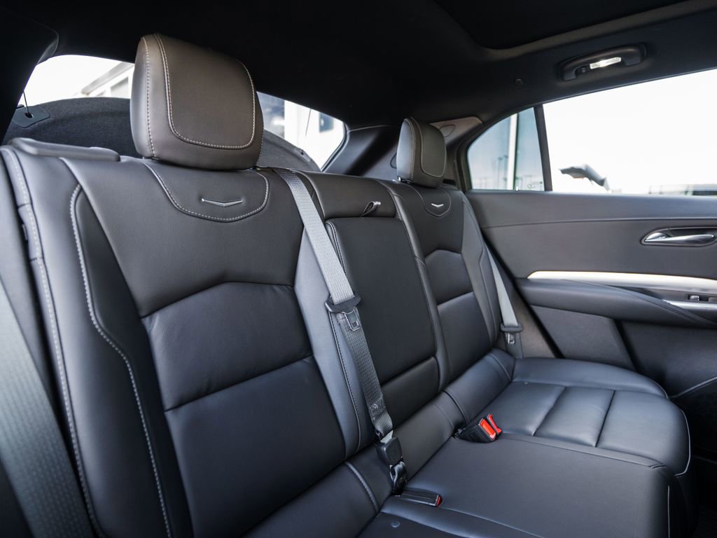 Used 2021 Cadillac XT4 Premium Luxury w/ Cold Weather Package image 37