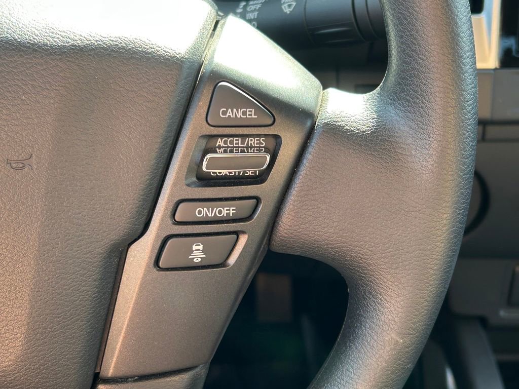 Used 2026 Nissan Frontier SV image 33