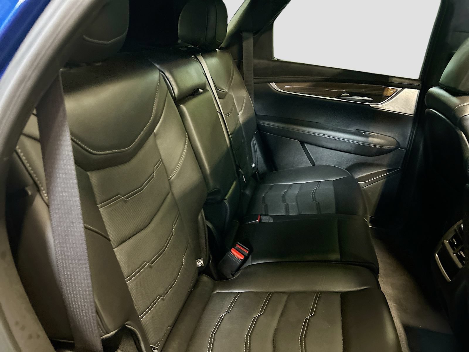 Used 2024 Cadillac XT5 Sportv w/ Platinum Package AWD/4WD image 29