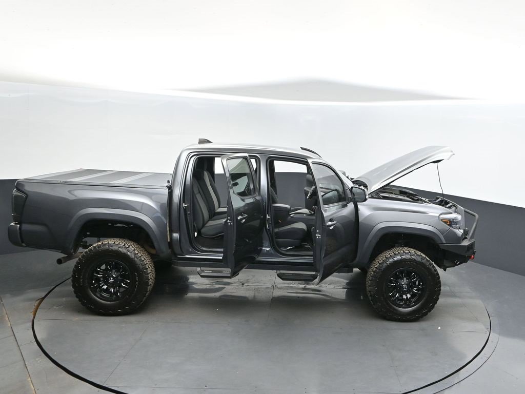 Used 2020 Toyota Tacoma TRD Off-Road image 49