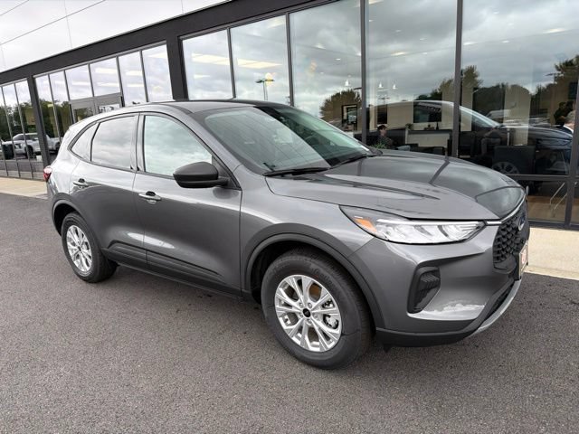 New 2026 Ford Escape Active w/ Cold Weather Package AWD/4WD image 1