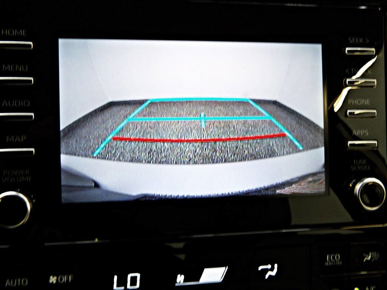 Used 2020 Toyota Prius XLE w/ Advanced Technology Package image 16