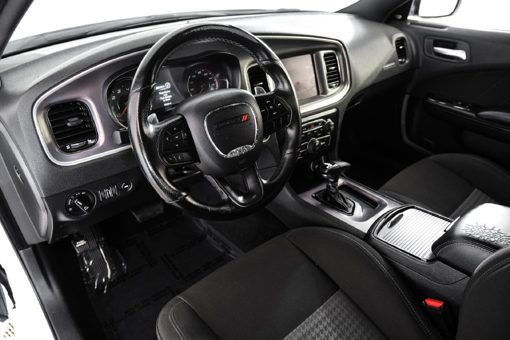Used 2022 Dodge Charger R/T w/ Blacktop Package RWD image 2