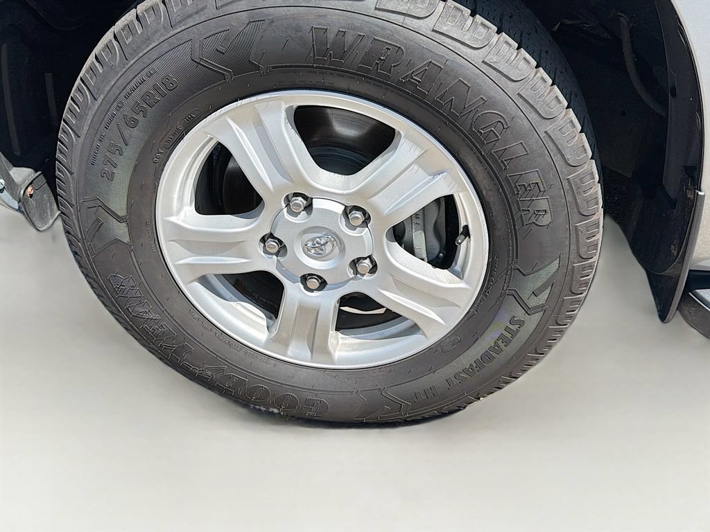 Used 2016 Toyota Sequoia SR5 AWD/4WD image 33