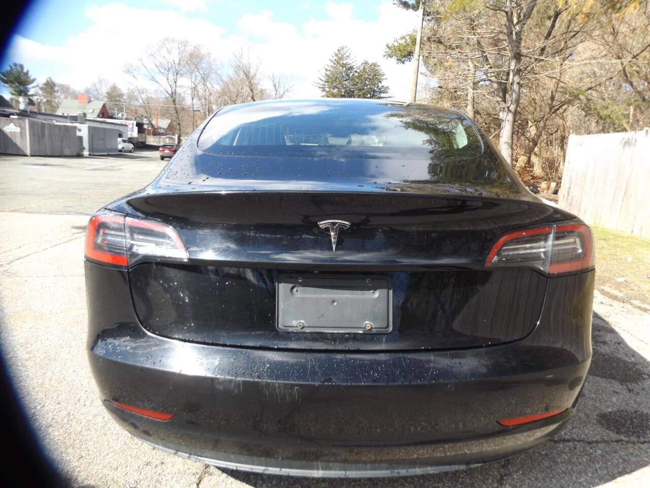 Used 2019 Tesla Model 3 Standard Range Plus image 4