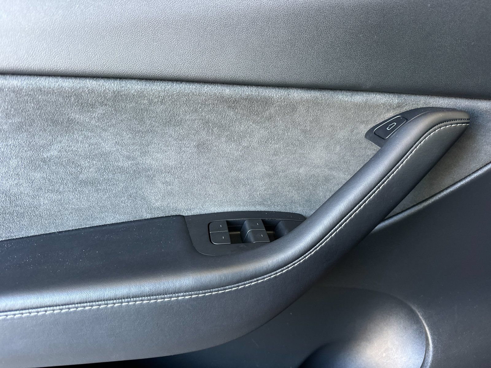 Used 2022 Tesla Model Y Performance AWD/4WD image 10