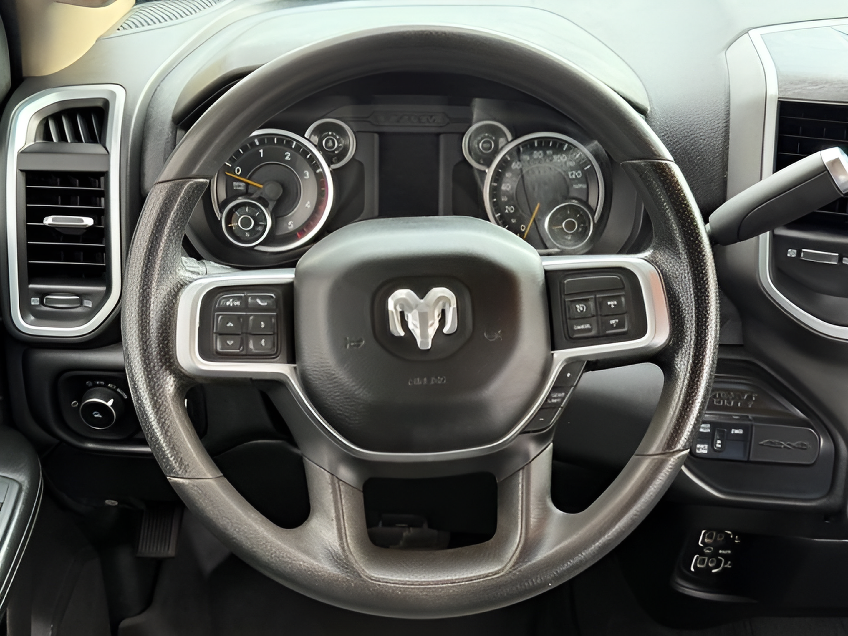 Used 2019 RAM 2500 Big Horn AWD/4WD image 14