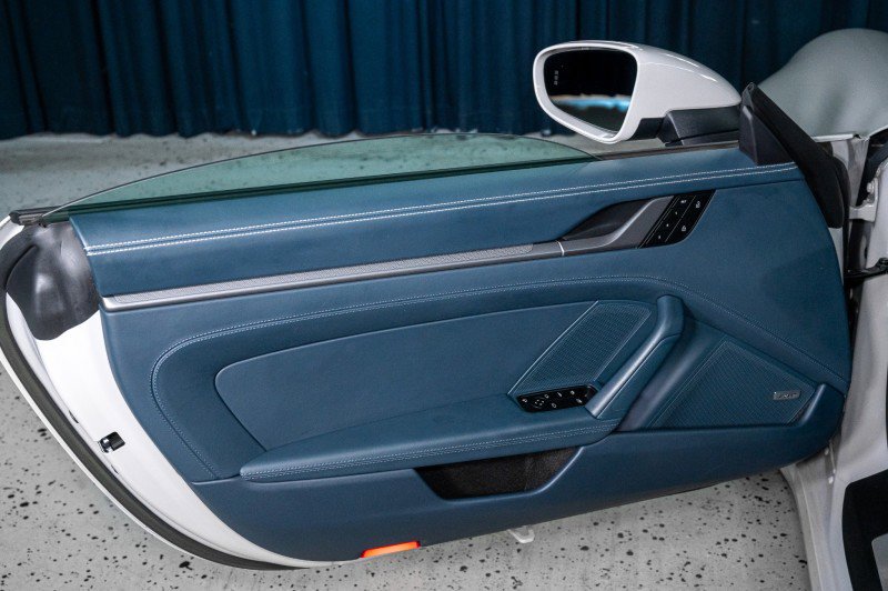 Used 2023 Porsche 911 Carrera 4S AWD/4WD image 17