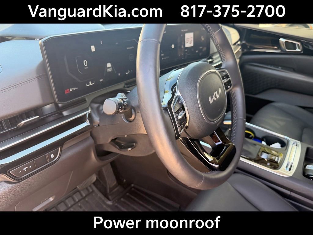 Used 2025 Kia Carnival SX Prestige FWD image 14