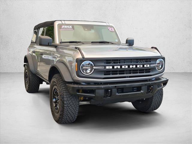 Used 2023 Ford Bronco Black Diamond w/ Sasquatch Package AWD/4WD image 3
