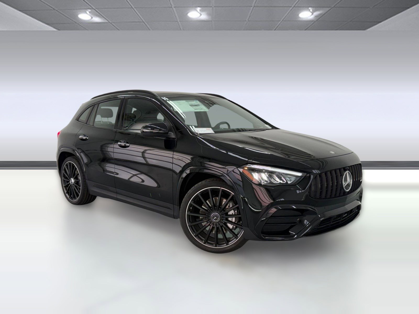 New 2026 Mercedes-Benz GLA 35 AMG 4MATIC image 6