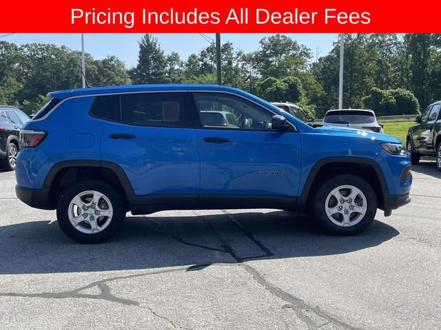 Used 2022 Jeep Compass Sport AWD/4WD image 6