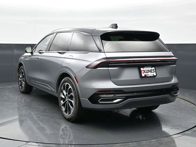 Used 2024 Lincoln Nautilus Reserve AWD/4WD image 5