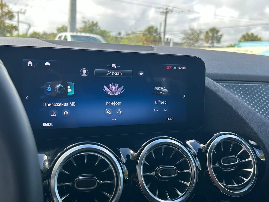 Used 2025 Mercedes-Benz GLA 250 4MATIC image 24