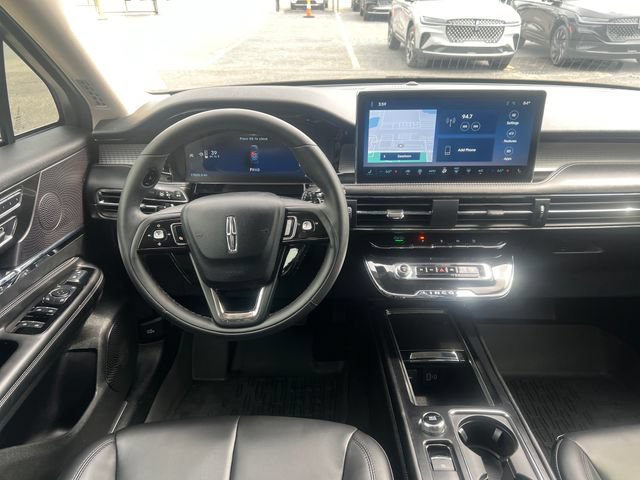 Certified 2024 Lincoln Corsair AWD image 18