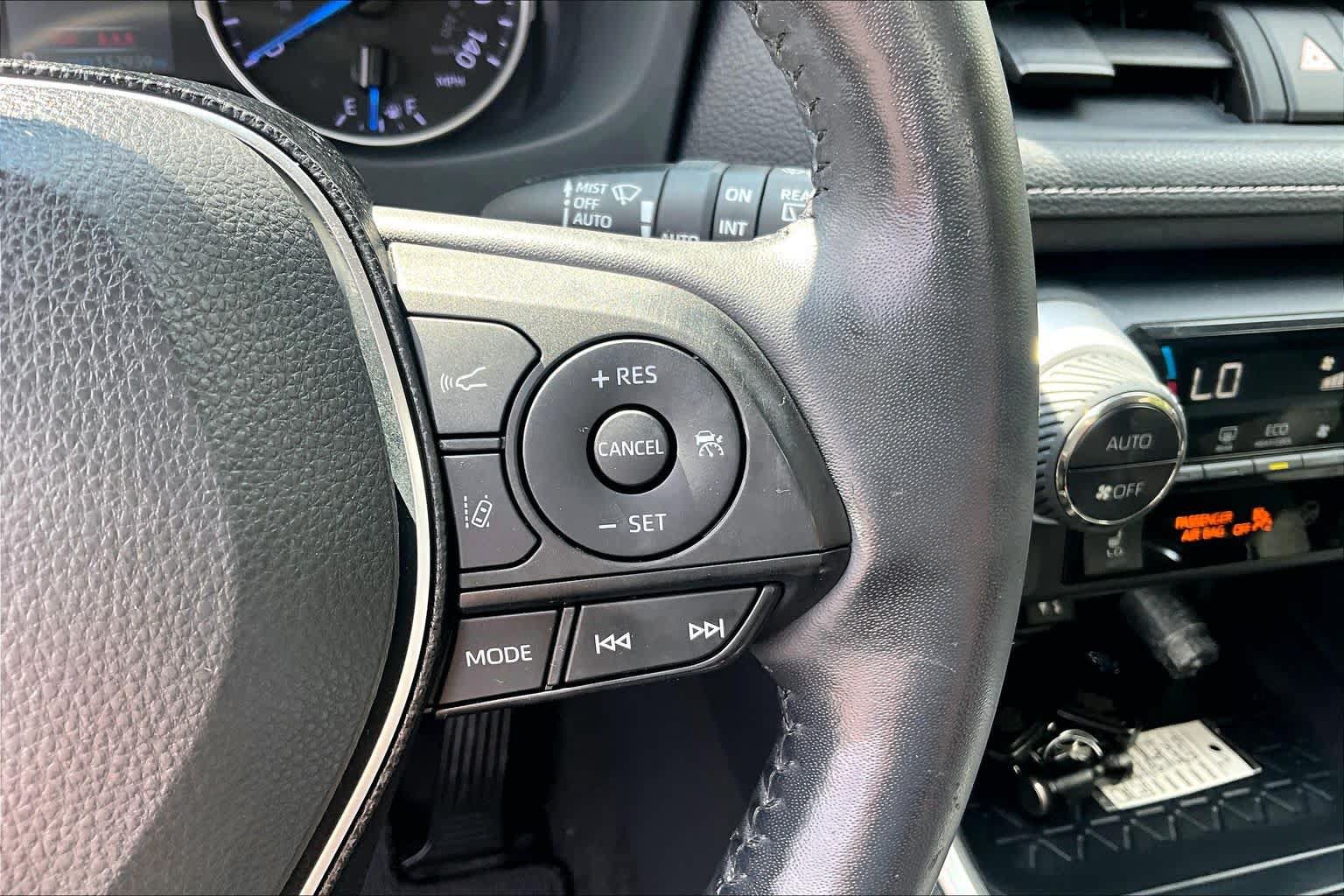 Used 2019 Toyota RAV4 XLE w/ Convenience Package AWD/4WD image 24