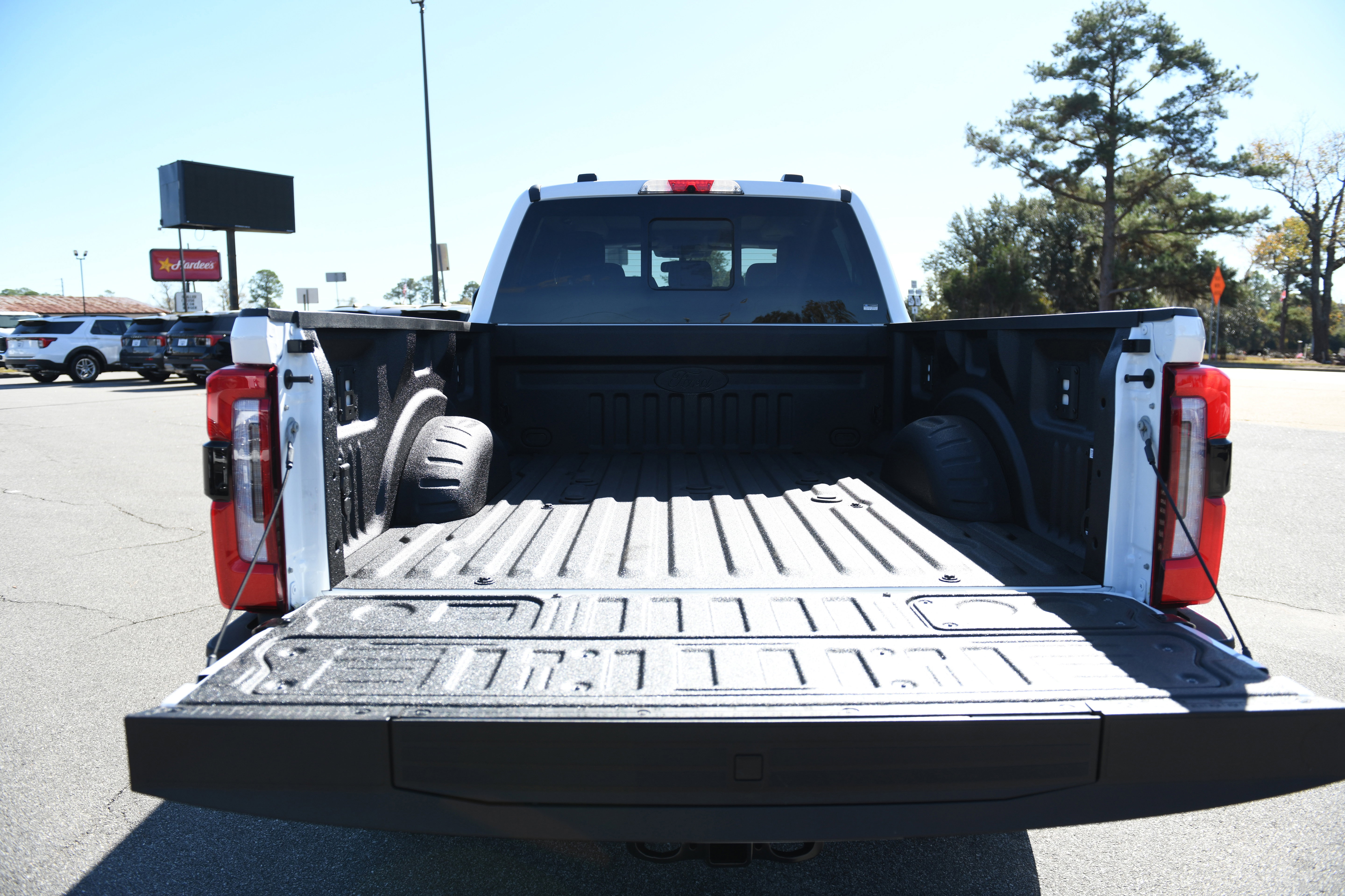 New 2026 Ford F250 Platinum w/ Platinum Plus Package image 14