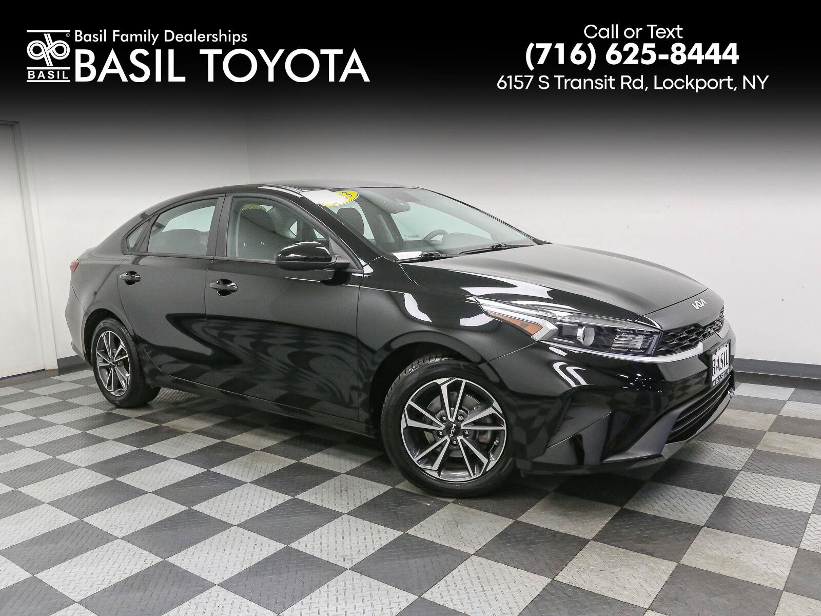 Used 2023 Kia Forte LXS FWD image 1