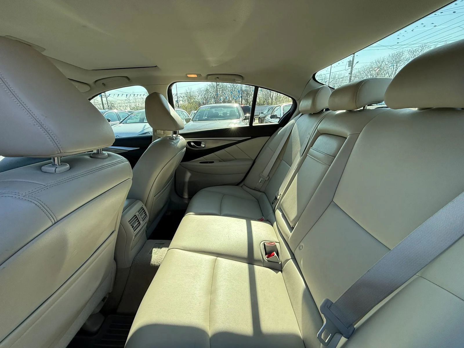 Used 2014 INFINITI Q50 2.0t w/ Moonroof Package AWD/4WD image 41