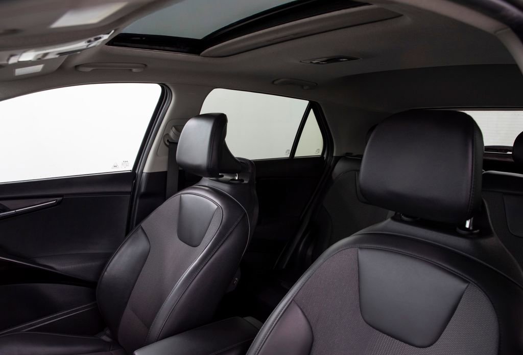 Used 2023 Kia Niro EX Touring FWD image 7