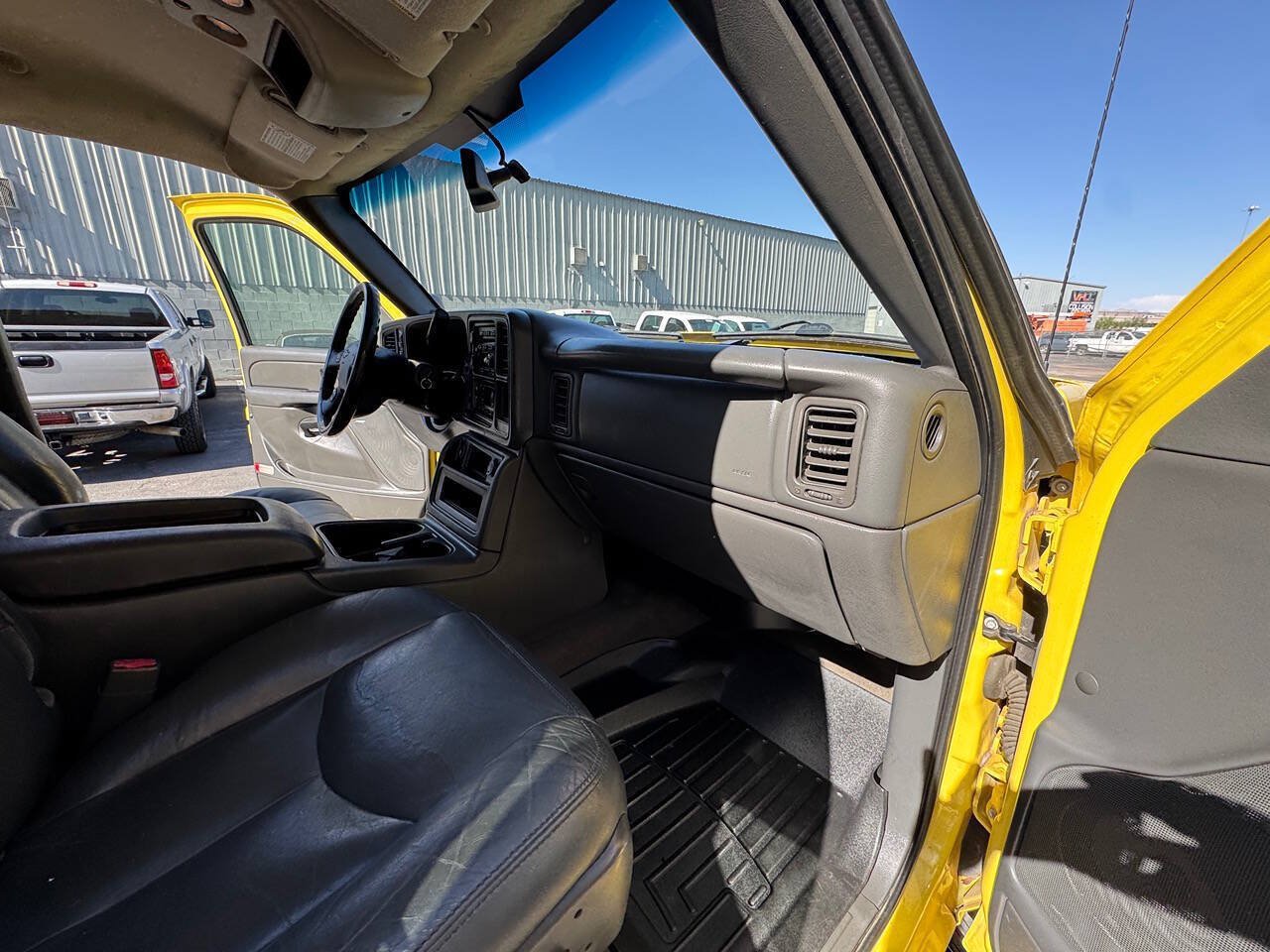 Used 2007 Chevrolet Silverado 2500 LT w/ Heavy-Duty Power Package AWD/4WD image 35