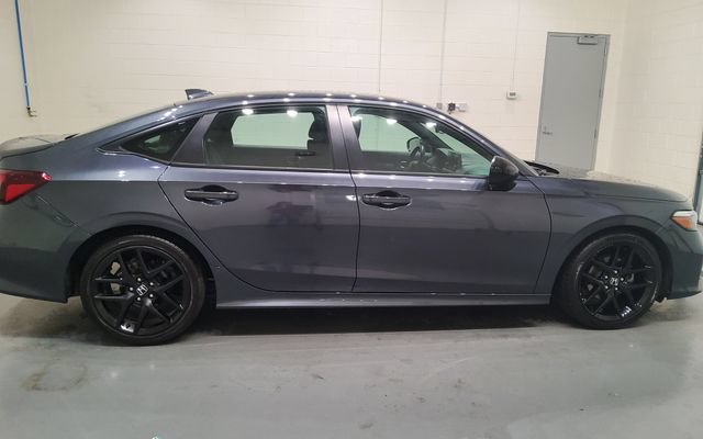 Used 2025 Honda Civic Sport image 9