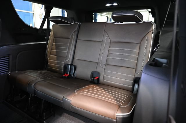 New 2026 GMC Yukon XL Denali Ultimate w/ LPO, Floor Liner Package AWD/4WD image 23