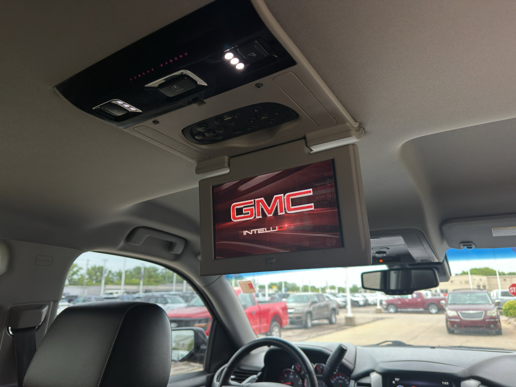 Used 2015 GMC Yukon XL SLT w/ HD Trailering Package AWD/4WD image 31