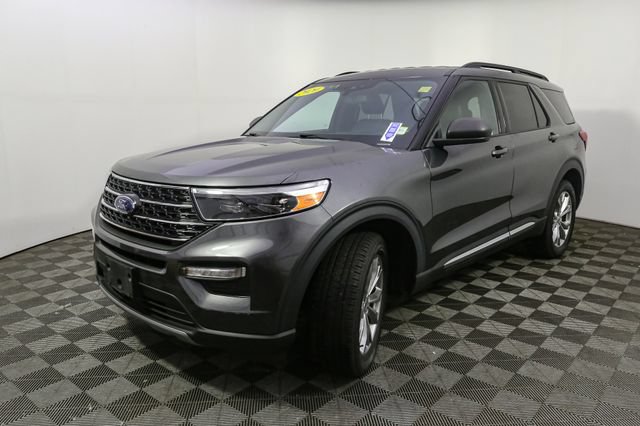 Used 2020 Ford Explorer XLT w/ Equipment Group 202A AWD/4WD image 5